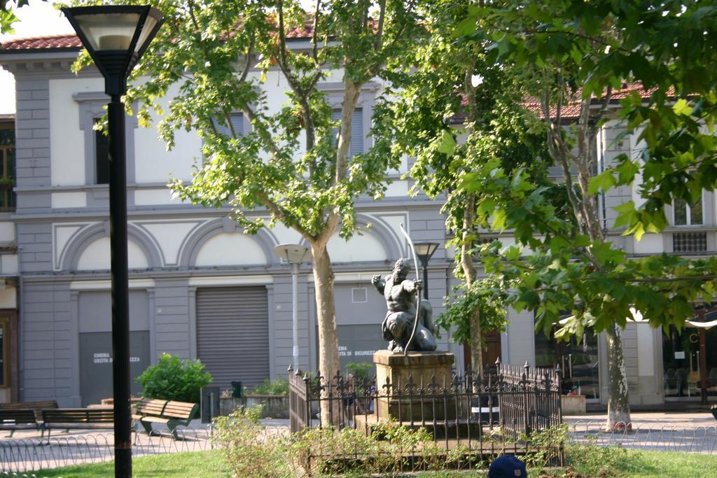 B&B La Piazza ฟลอเรนซ์ ภายนอก รูปภาพ